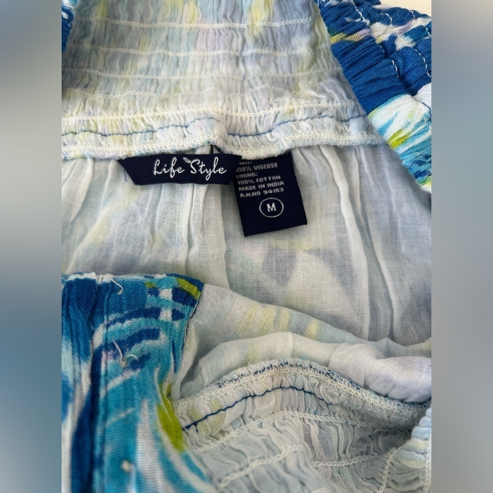 NWOT LIFE STYLE TROPICAL HI/LOW SKIRT. SMOCKED WAIST, BUTTON DETAILING Sz. M - Picture 4 of 7